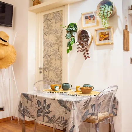 公寓 Le Terrazze Di Gabriella - In *